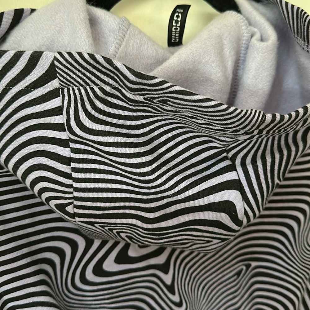 H&M Divided pants & hoodie; Large, purple & black - Picture 6 of 10